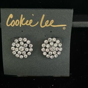 Cookie Lee NWT Genuine Crystal Earrings
